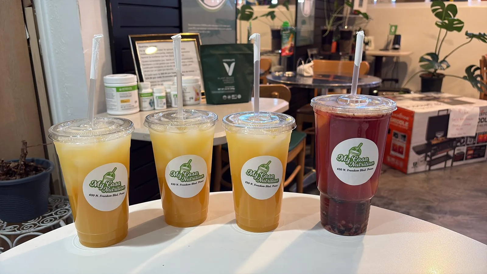 A row of fresh teas at My Casa Nutrition